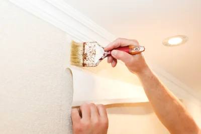 Pose de papier peint à Cajarc — revêtements muraux et toiles de verre